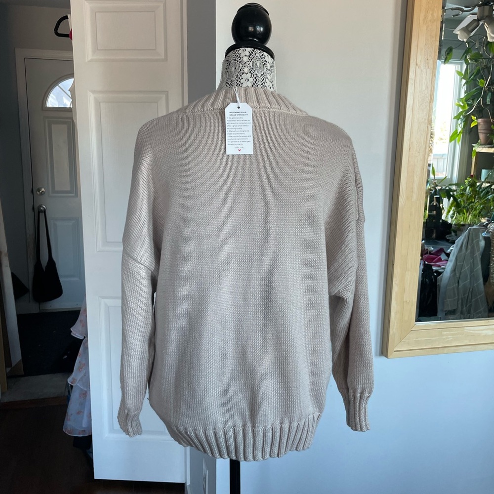 NWT Large Cozy Knit Crewneck Sweater. - Picture 4 of 5